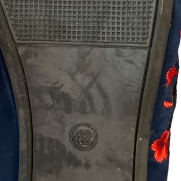 Embroidered‎ Flats - Picture 6 of 6